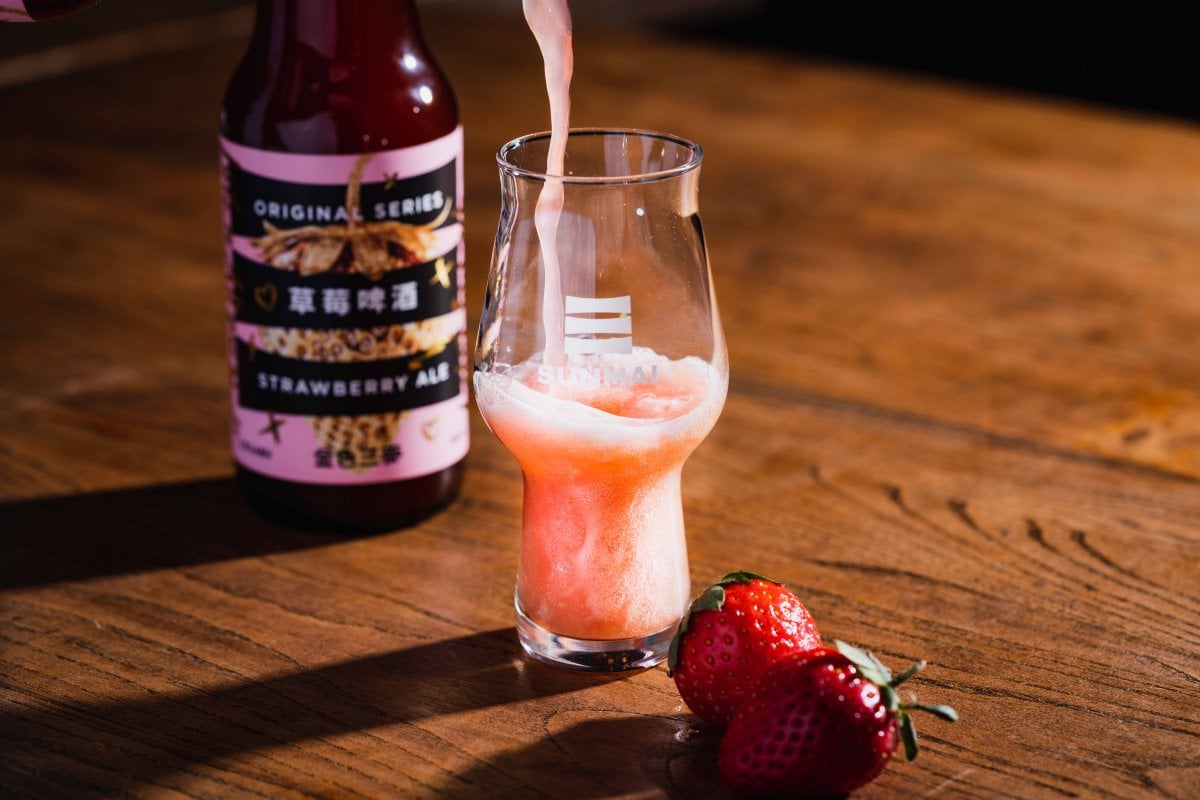 草莓泡酒，酸甜爽口的草莓酒，如何泡制? - 哔哩哔哩